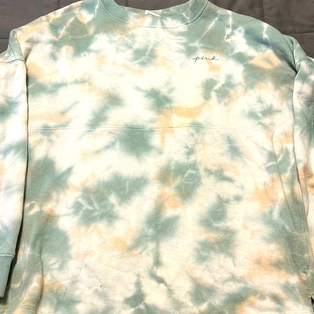 Tie-dye Long Sleeve Crewneck,